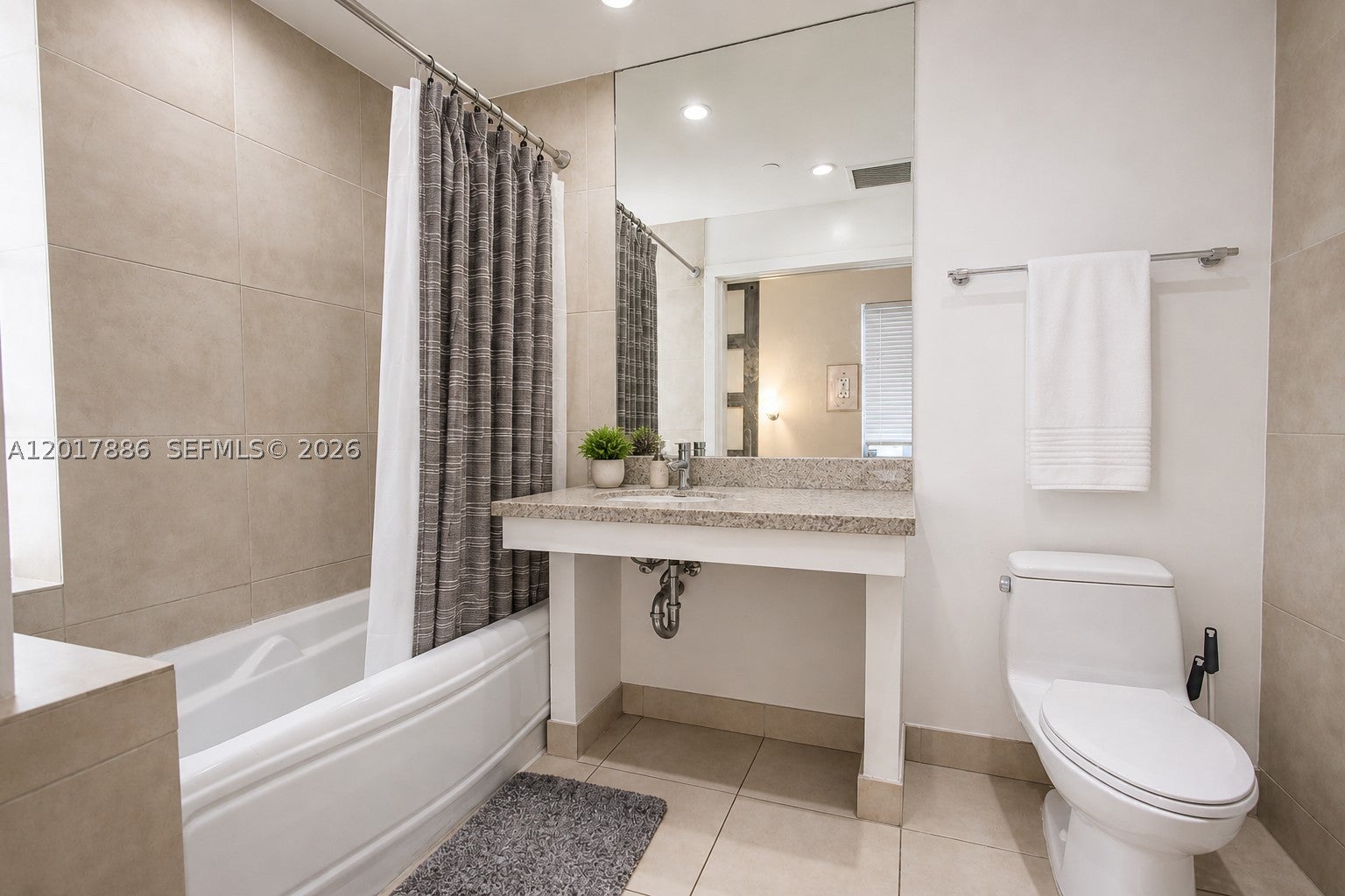1036 Ocean Dr B308