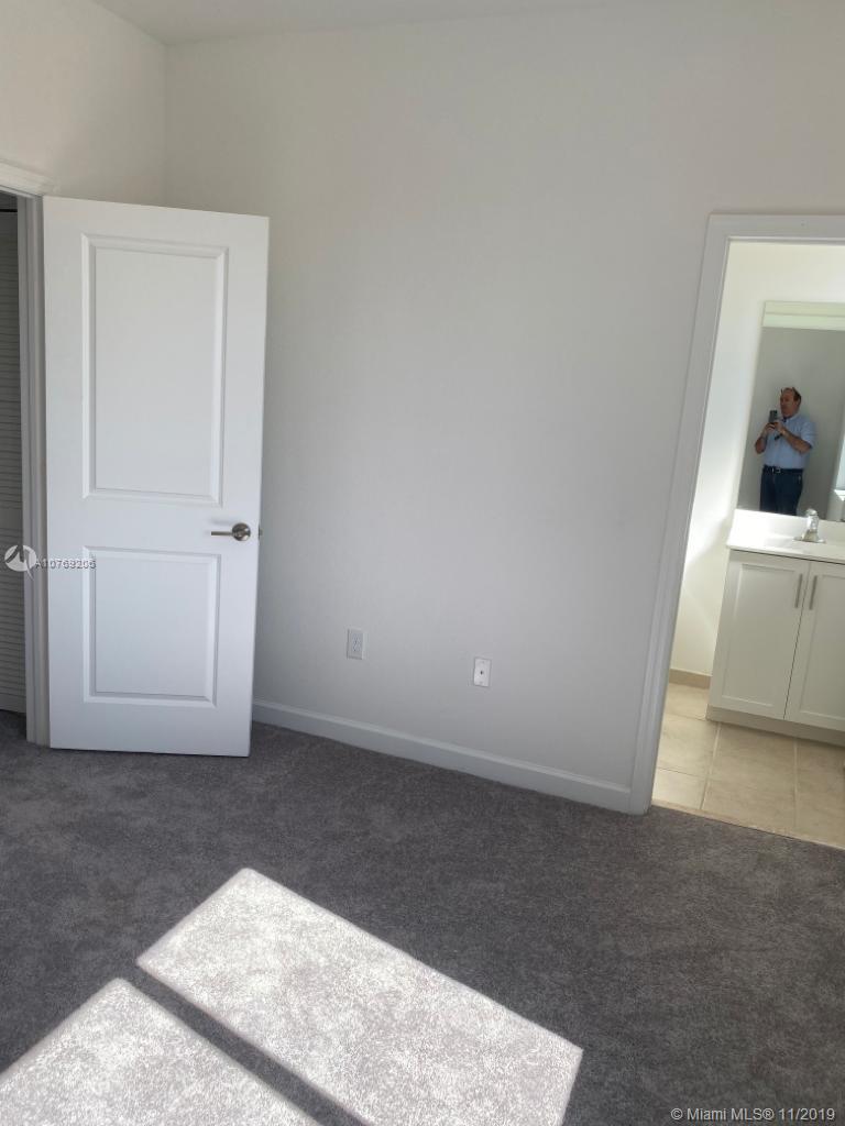 Via Ventura - Residential Lease