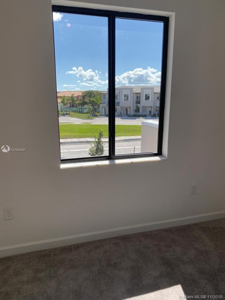 Via Ventura - Residential Lease