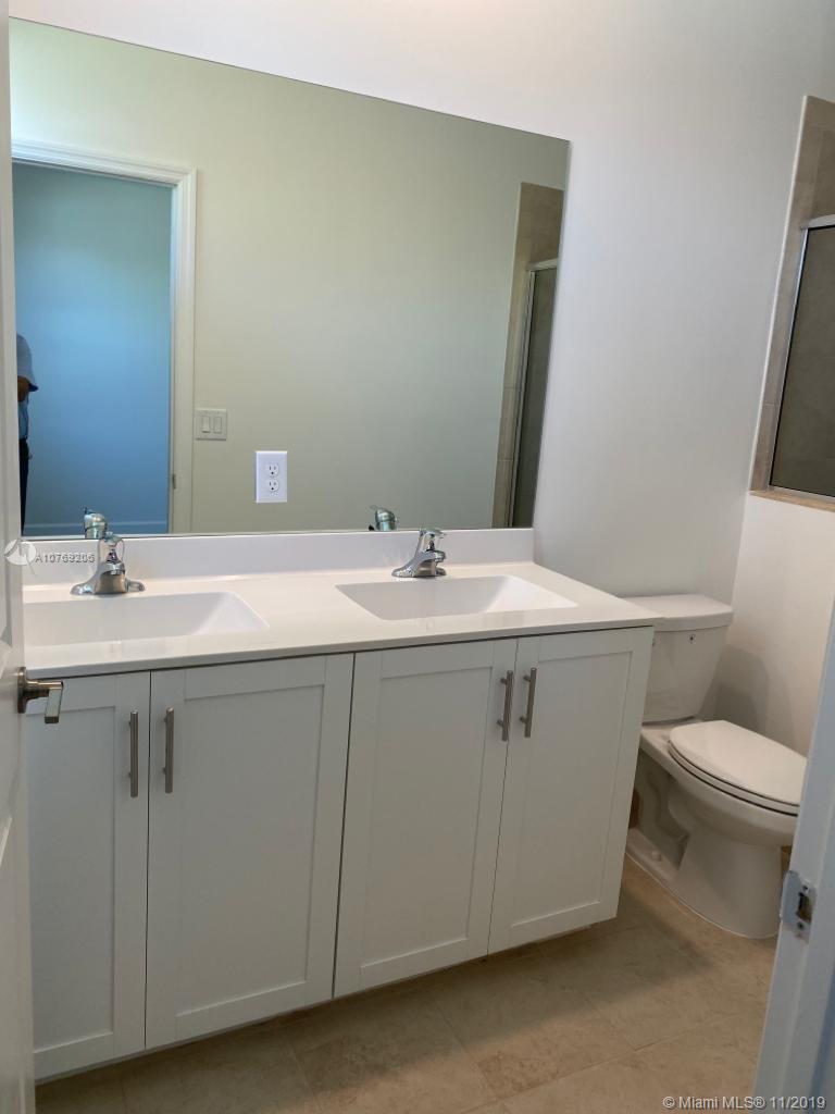 Via Ventura - Residential Lease