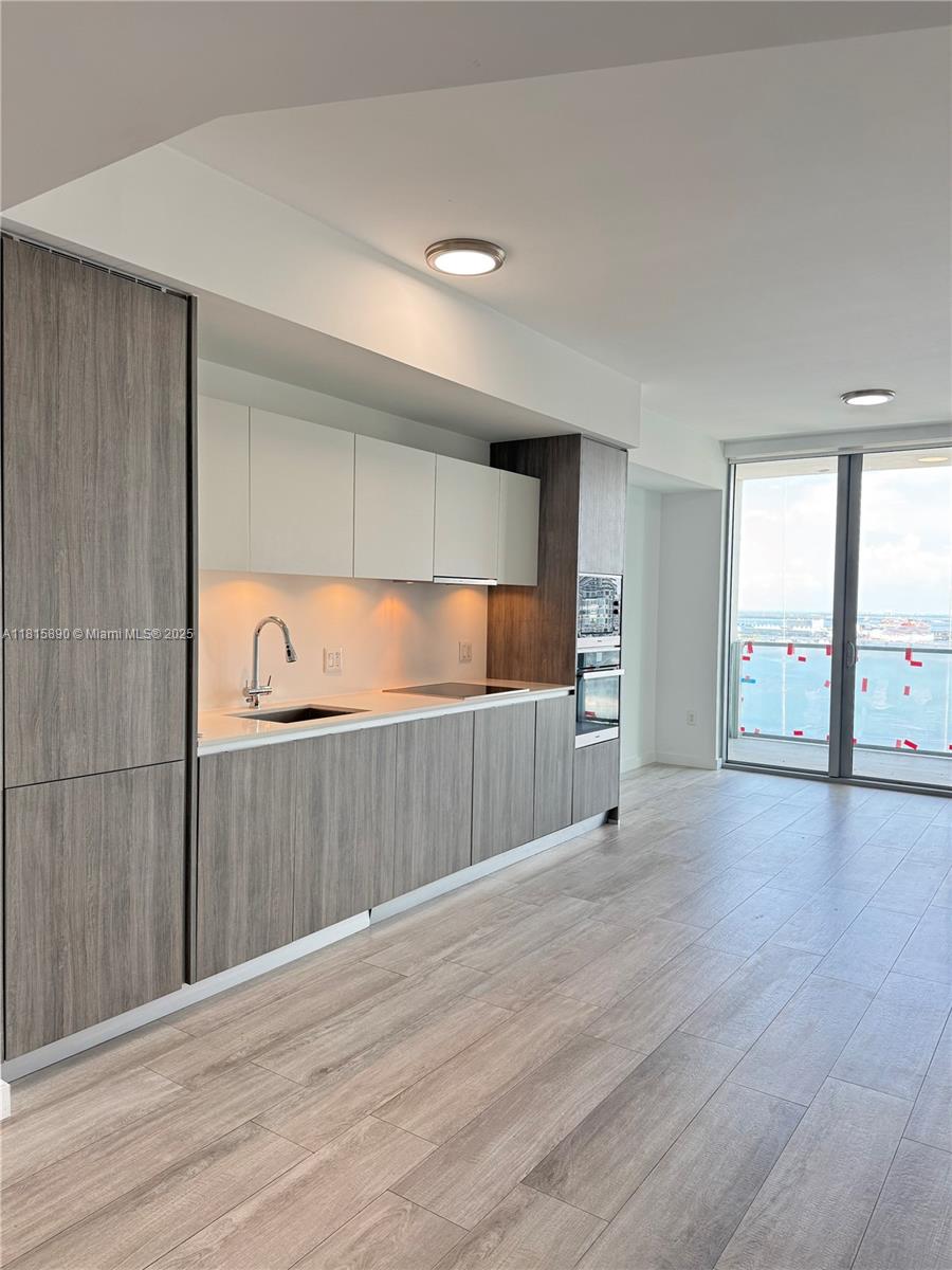 Rental Property at 2900 Ne 7th Ave 2808, Miami, Broward County, Florida - Bedrooms: 1 
Bathrooms: 2  - $4,500 MO.