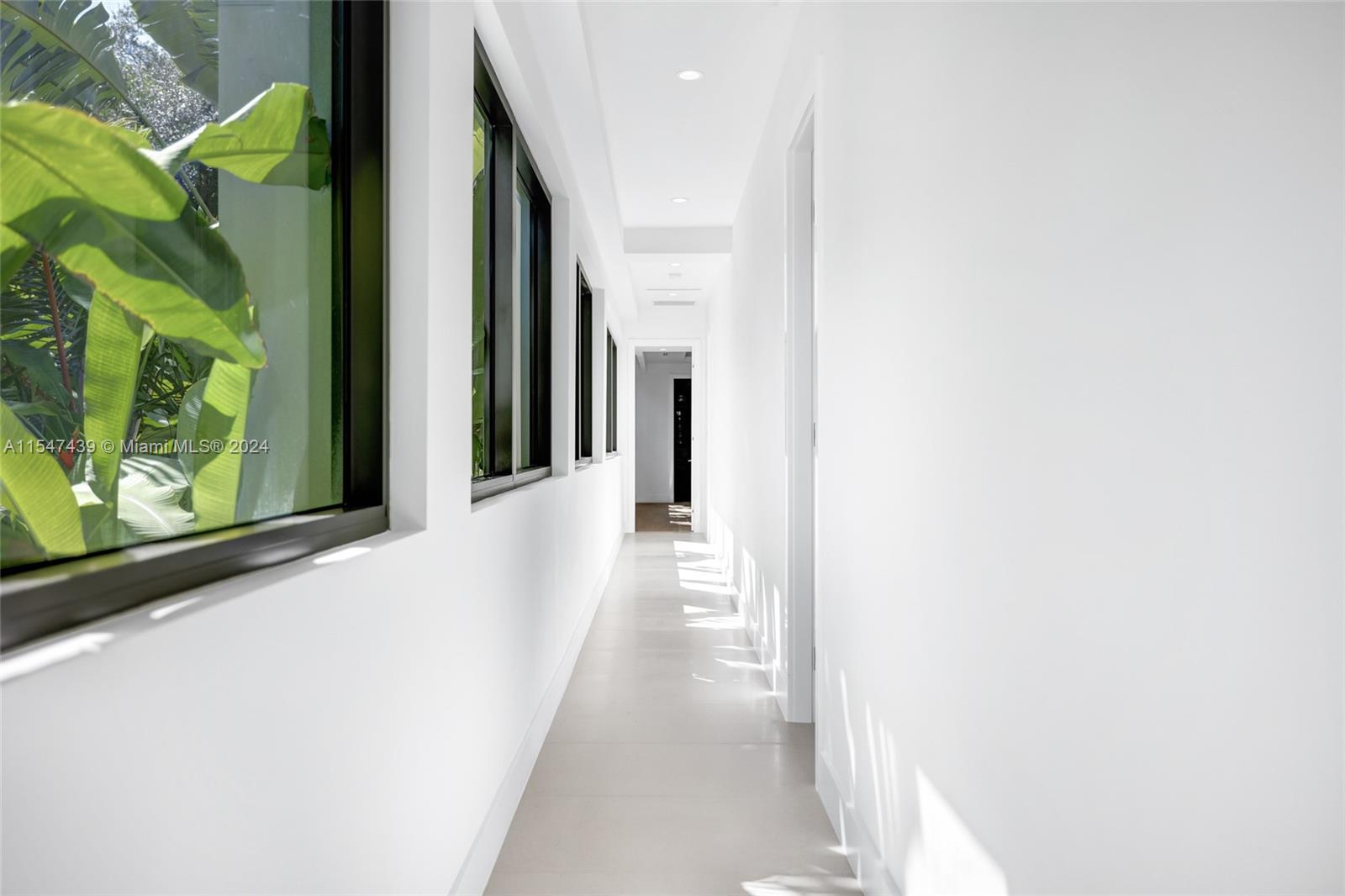 CORAL GABLES WATERWAY - Residential