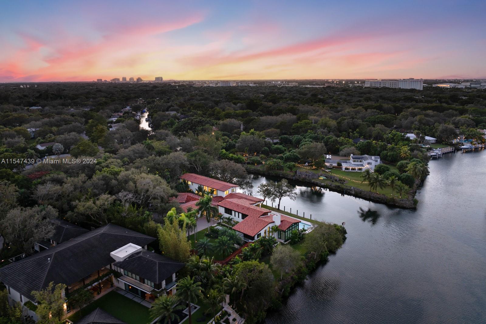 CORAL GABLES WATERWAY - Residential