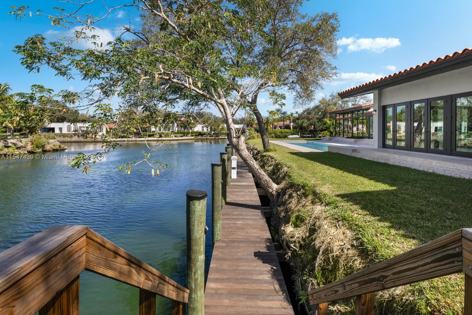 CORAL GABLES WATERWAY - Residential