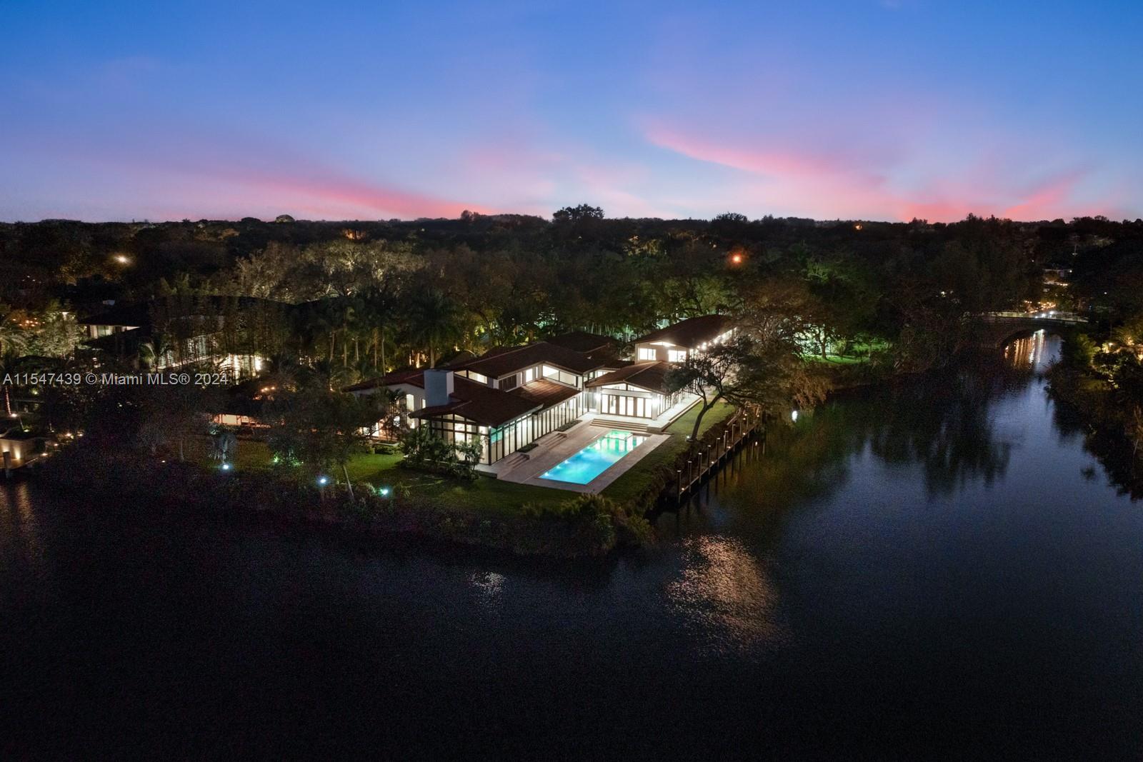 CORAL GABLES WATERWAY - Residential