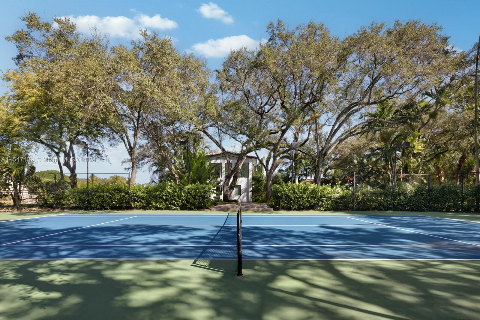 CORAL GABLES WATERWAY - Residential