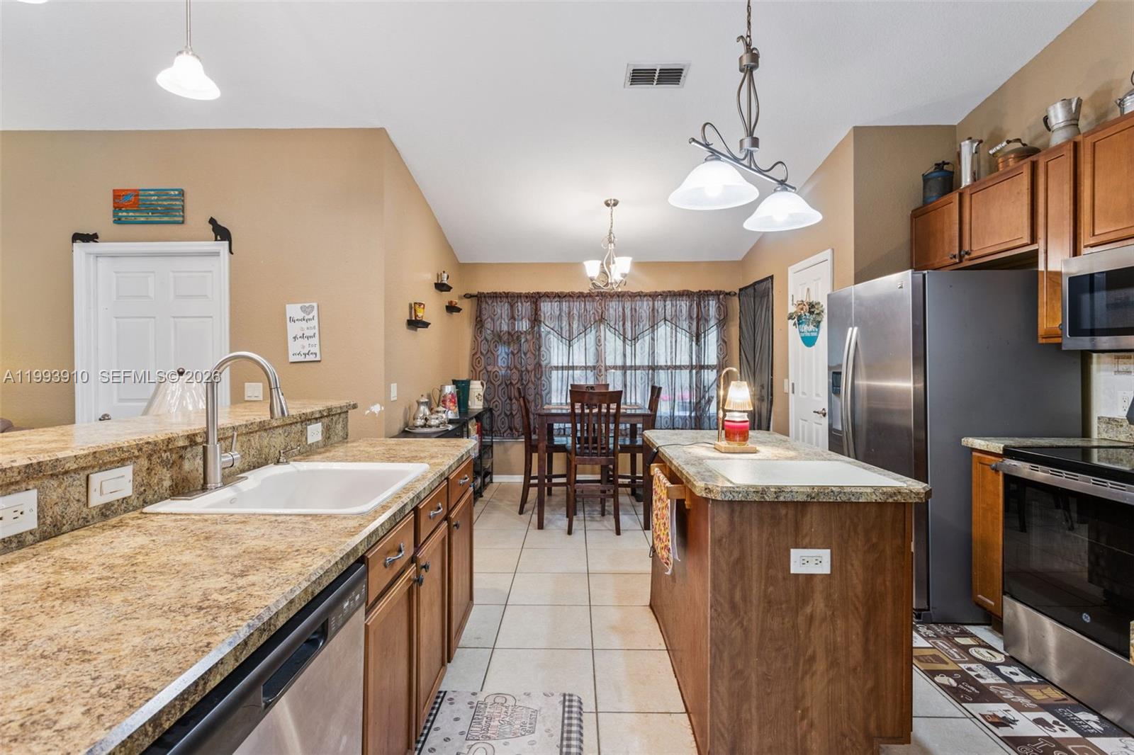 WILLISTON HIGHLANDS UNIT 7 - Residential