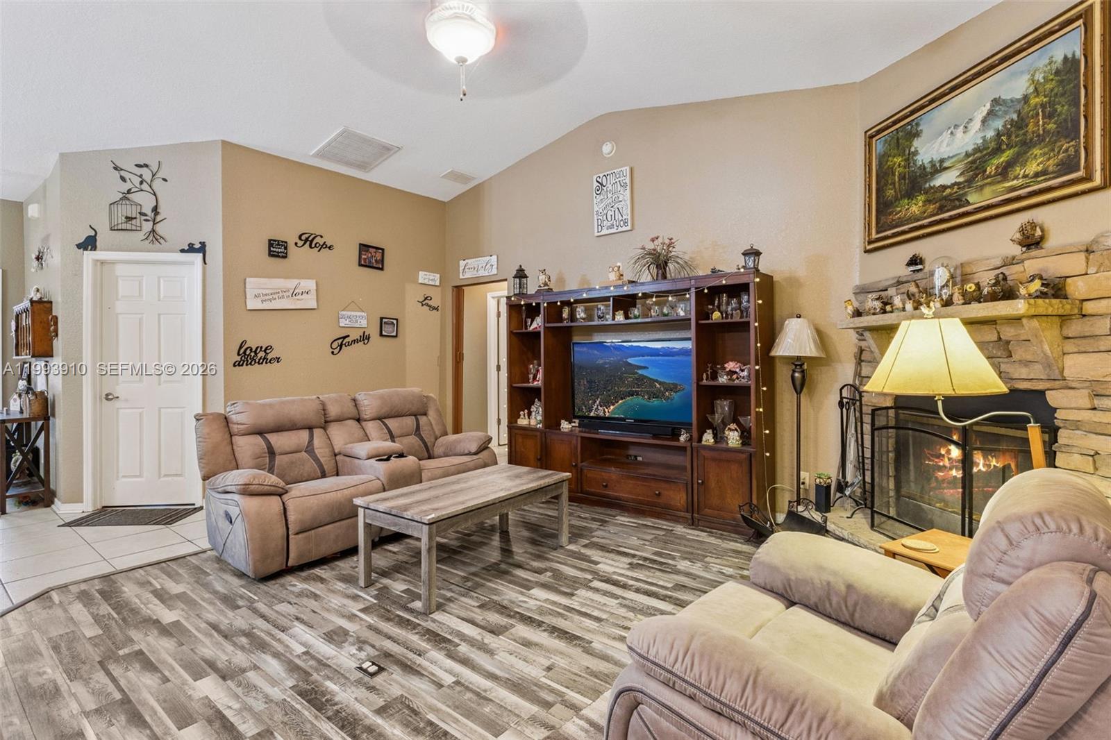 WILLISTON HIGHLANDS UNIT 7 - Residential