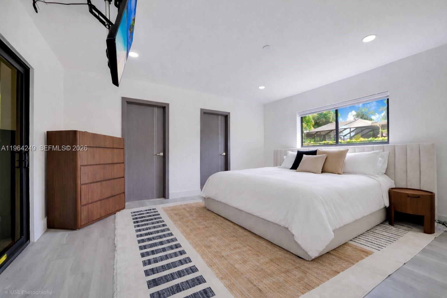 CHARLOTTE ESTATES - Residential