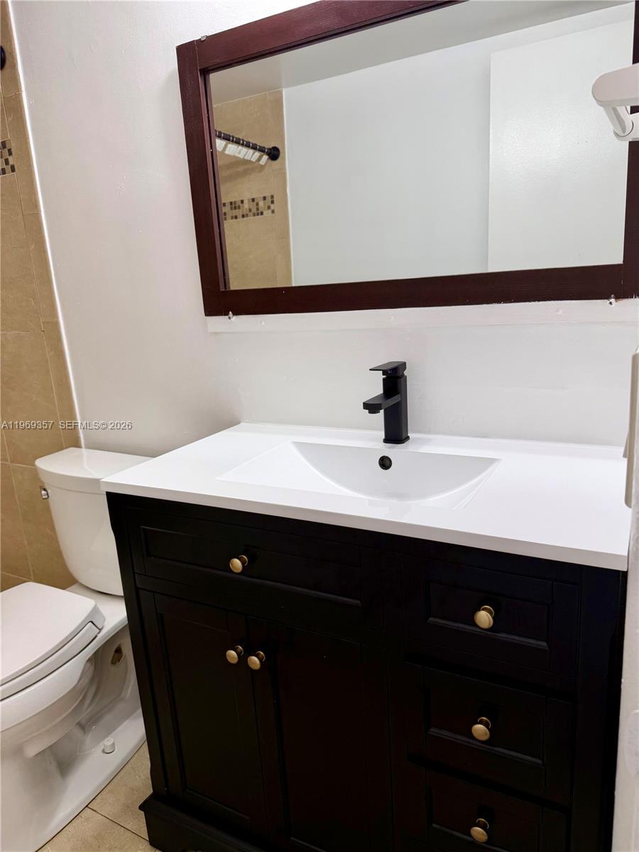 FOUNTAINVIEW CONDO - Residential Lease