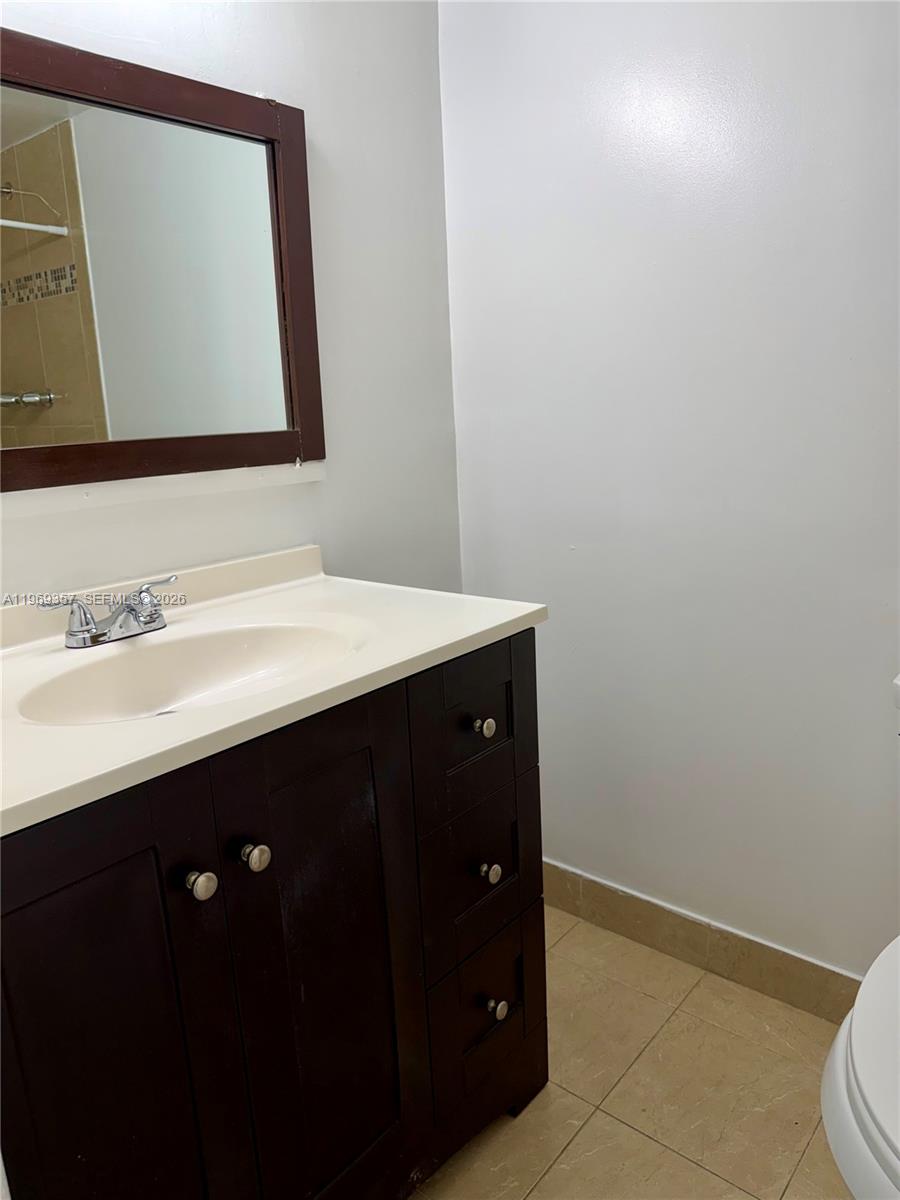 FOUNTAINVIEW CONDO - Residential Lease