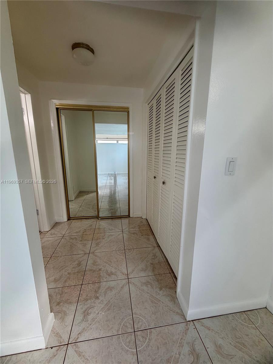 FOUNTAINVIEW CONDO - Residential Lease