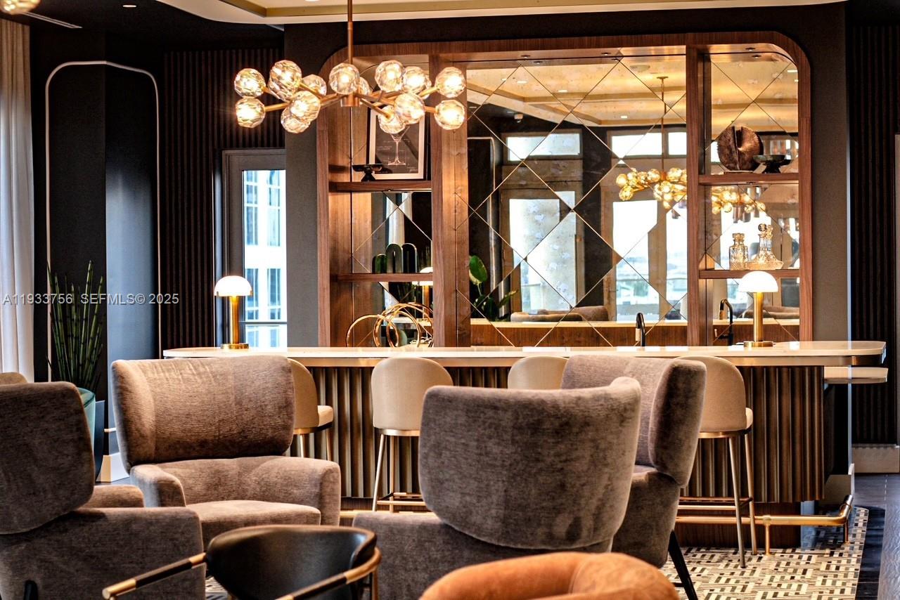 333 N New River Dr E 3208