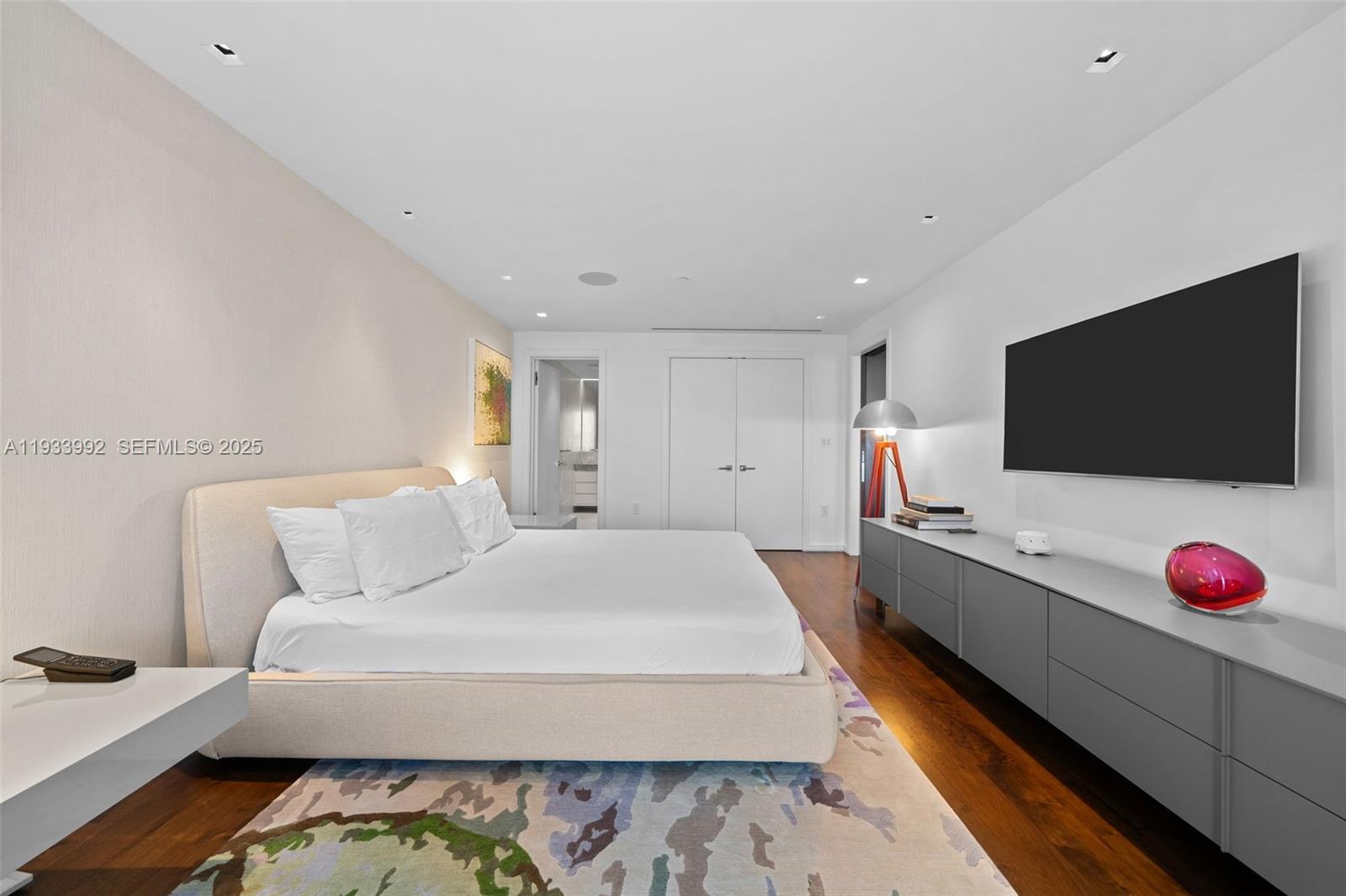 BAL HARBOUR TOWER CONDO - Residential