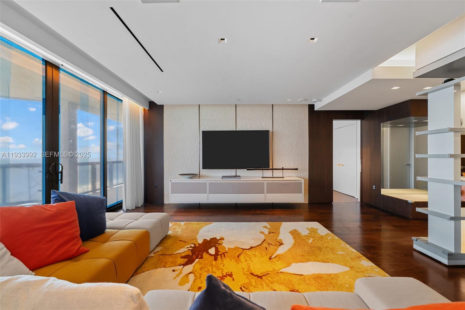 9999 Collins Ave 12E