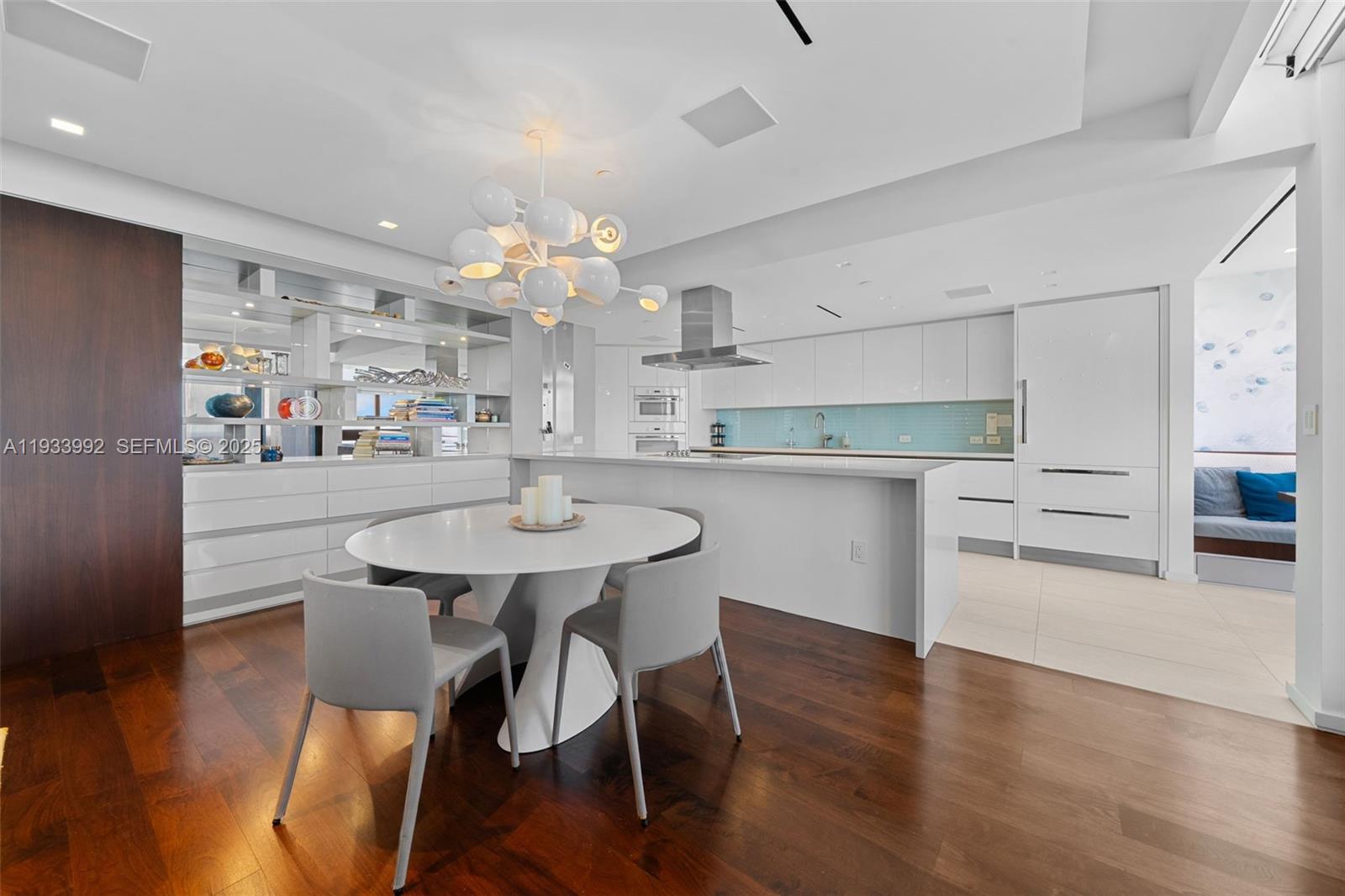 BAL HARBOUR TOWER CONDO - Residential