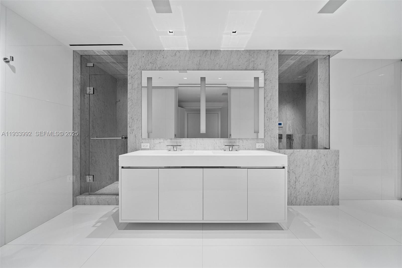 BAL HARBOUR TOWER CONDO - Residential