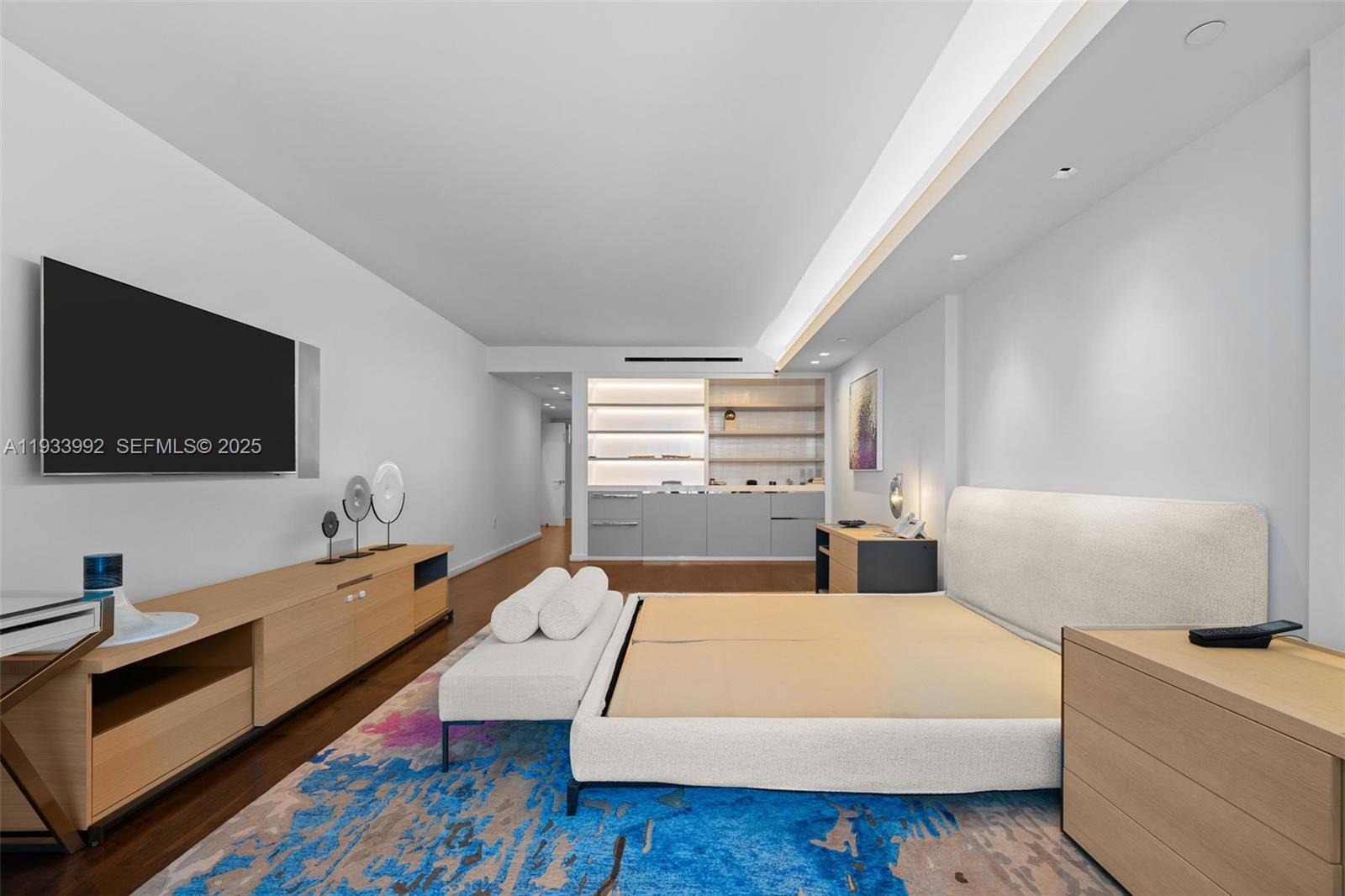 BAL HARBOUR TOWER CONDO - Residential