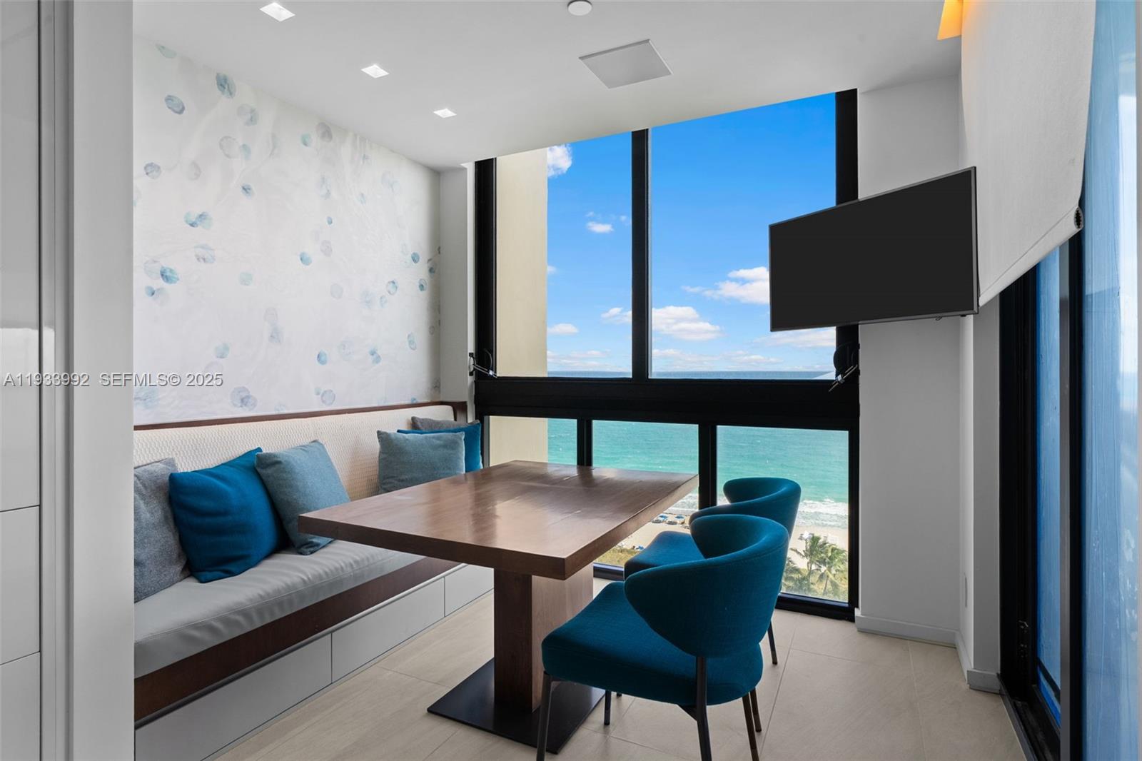 BAL HARBOUR TOWER CONDO - Residential