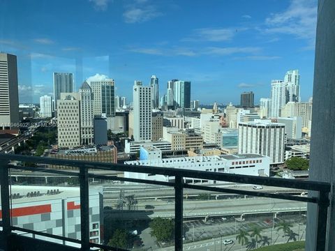 90 SW 3rd St 2305 Miami FL 33130