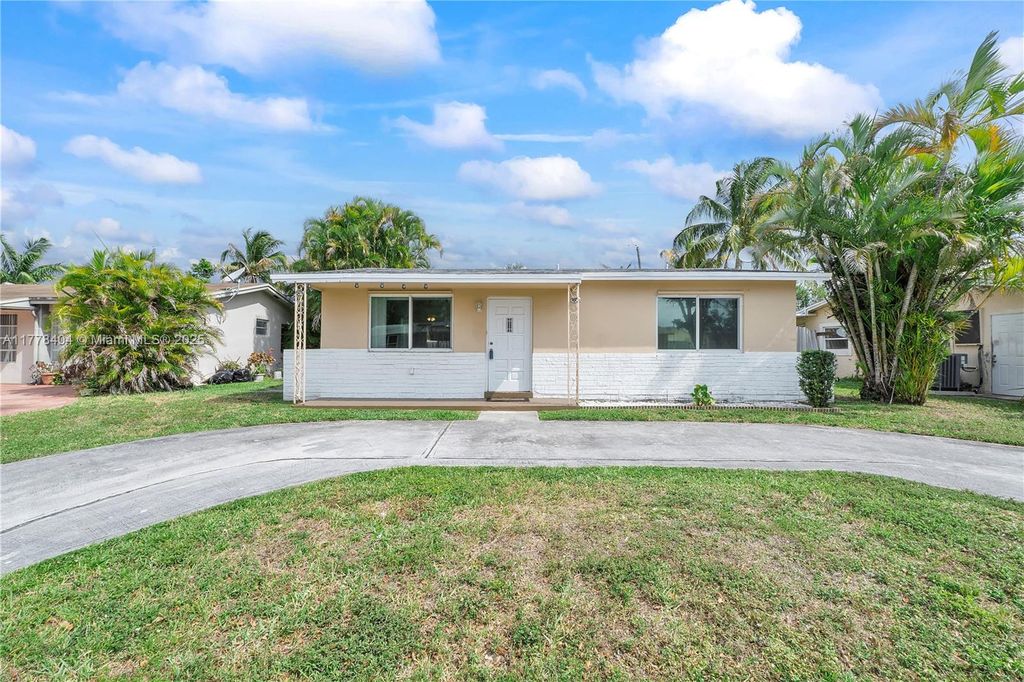 Photo of 8391 NW 27th Pl, Sunrise, FL 33322 (MLS # A11778404)