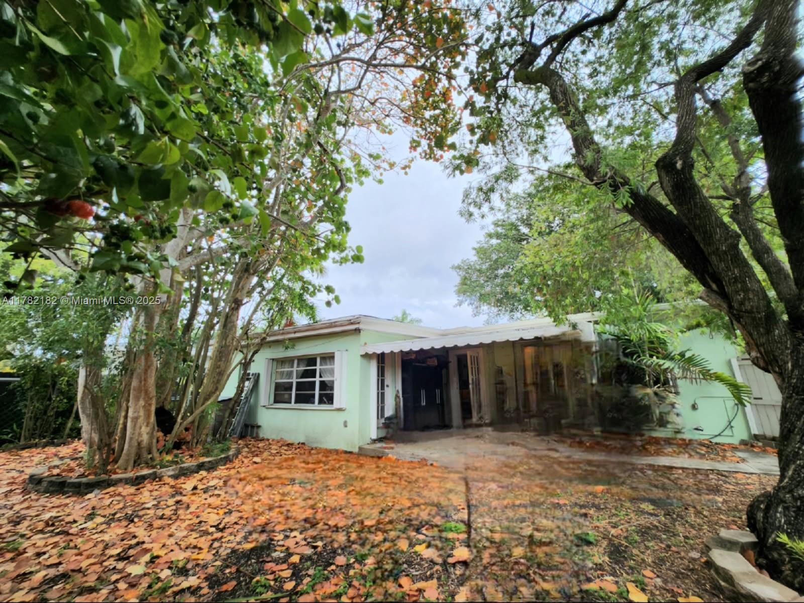2020 SW 64th Ave