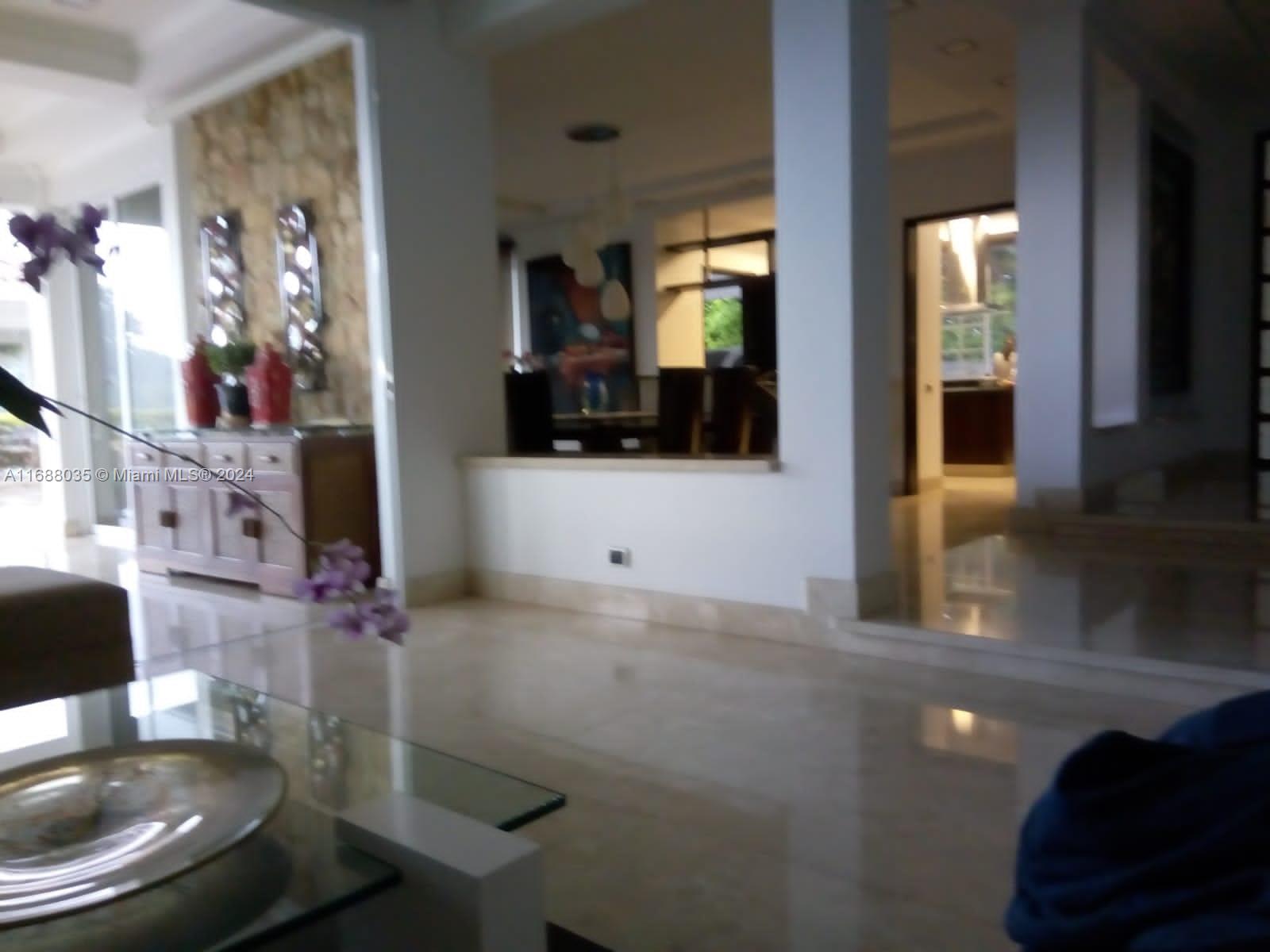 RESERVA DEL HIGUERON - Residential