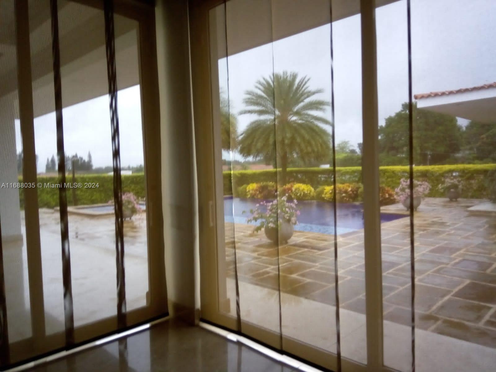 RESERVA DEL HIGUERON - Residential