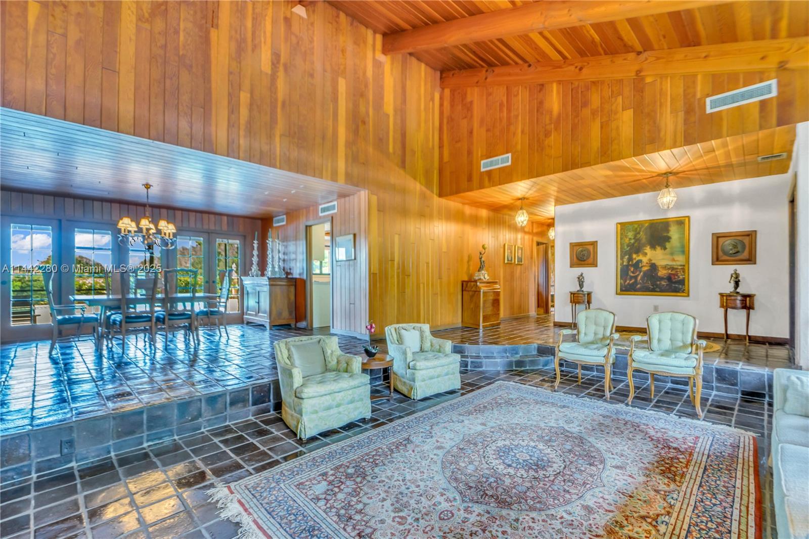 Horse Country - Land