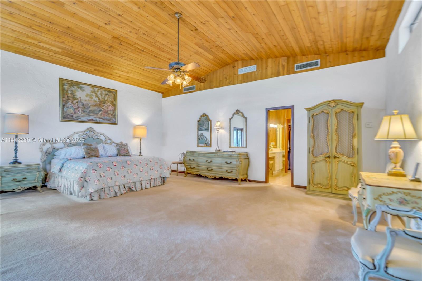 Horse Country - Land