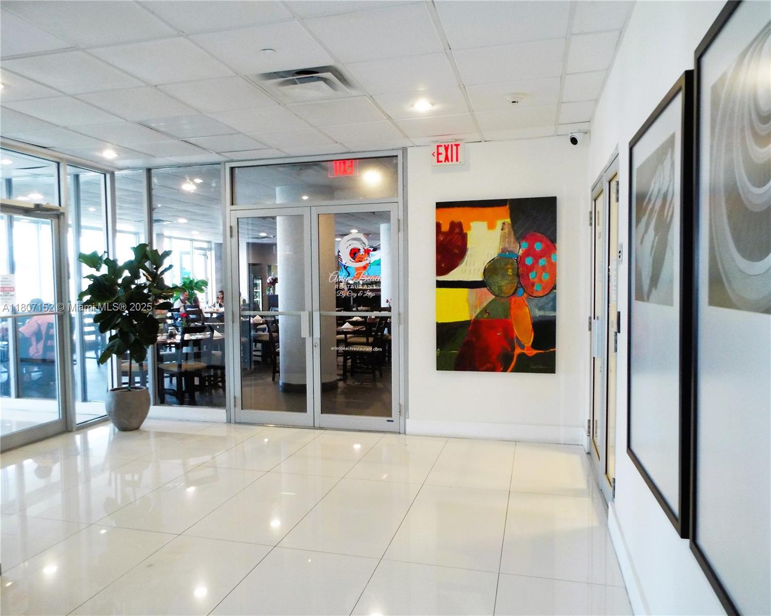 ARLEN BEACH CONDO - Residential