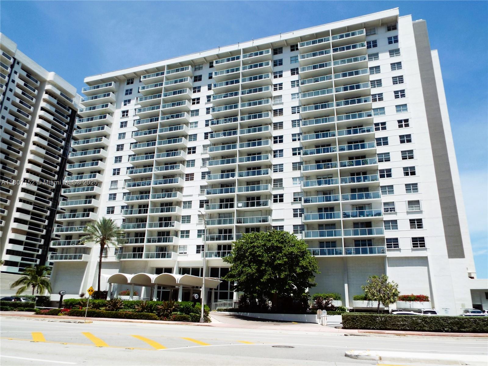 ARLEN BEACH CONDO - Residential