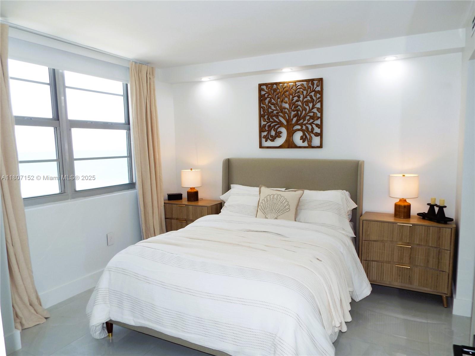 ARLEN BEACH CONDO - Residential