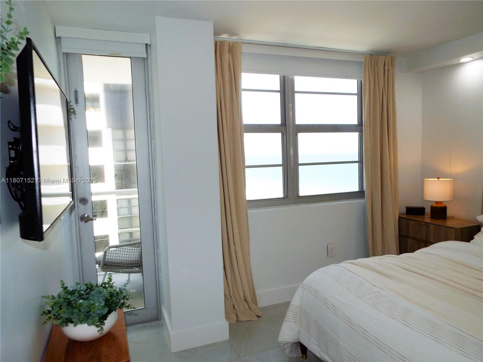 ARLEN BEACH CONDO - Residential