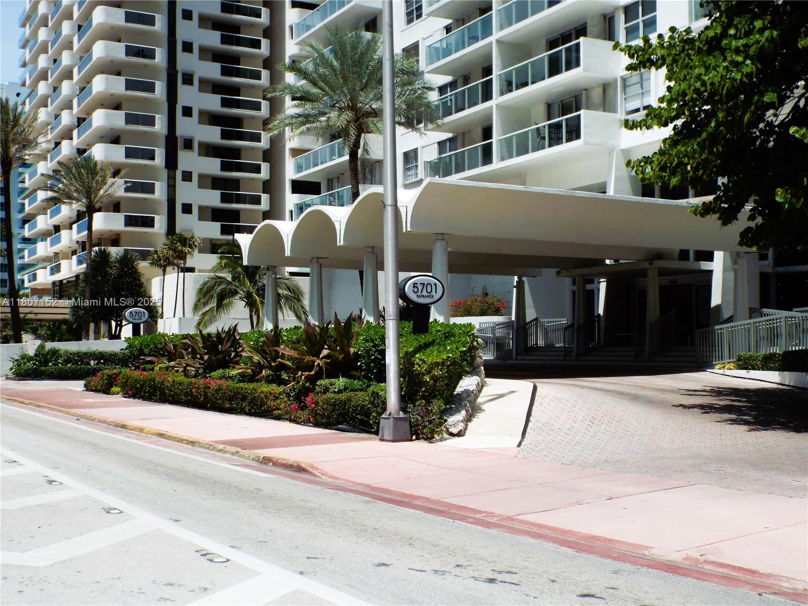 ARLEN BEACH CONDO - Residential
