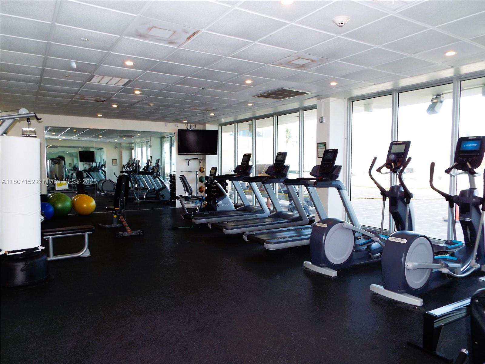 ARLEN BEACH CONDO - Residential