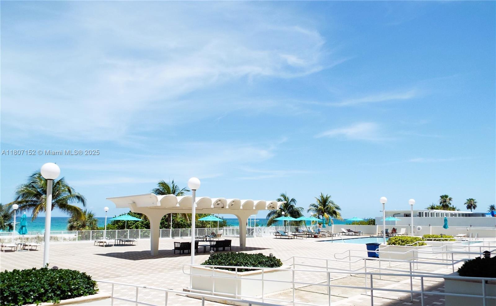 ARLEN BEACH CONDO - Residential