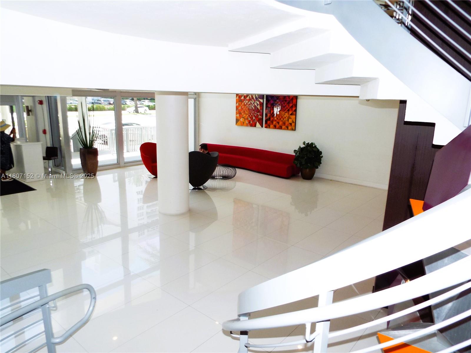 ARLEN BEACH CONDO - Residential