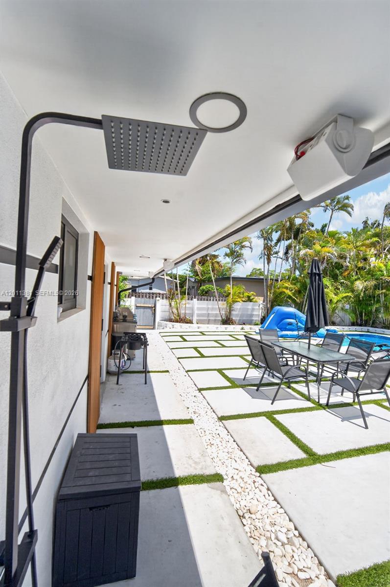 HOLLYWOOD HILLS AMEN PLAT - Residential