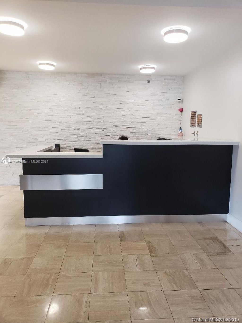 Photo of 919 Hillcrest Dr #606, Hollywood, FL 33021 (MLS # A11574764)