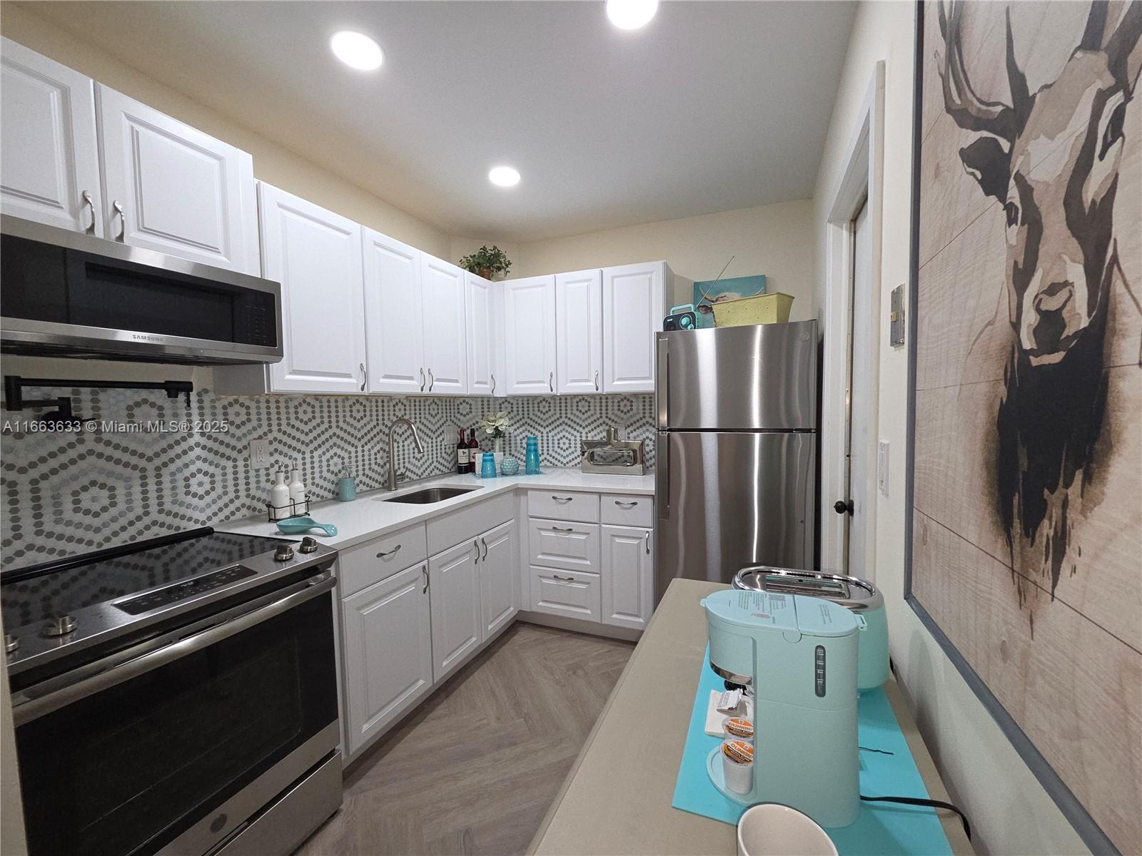 OAKLAND GROVE VILLAGE CON - Residential