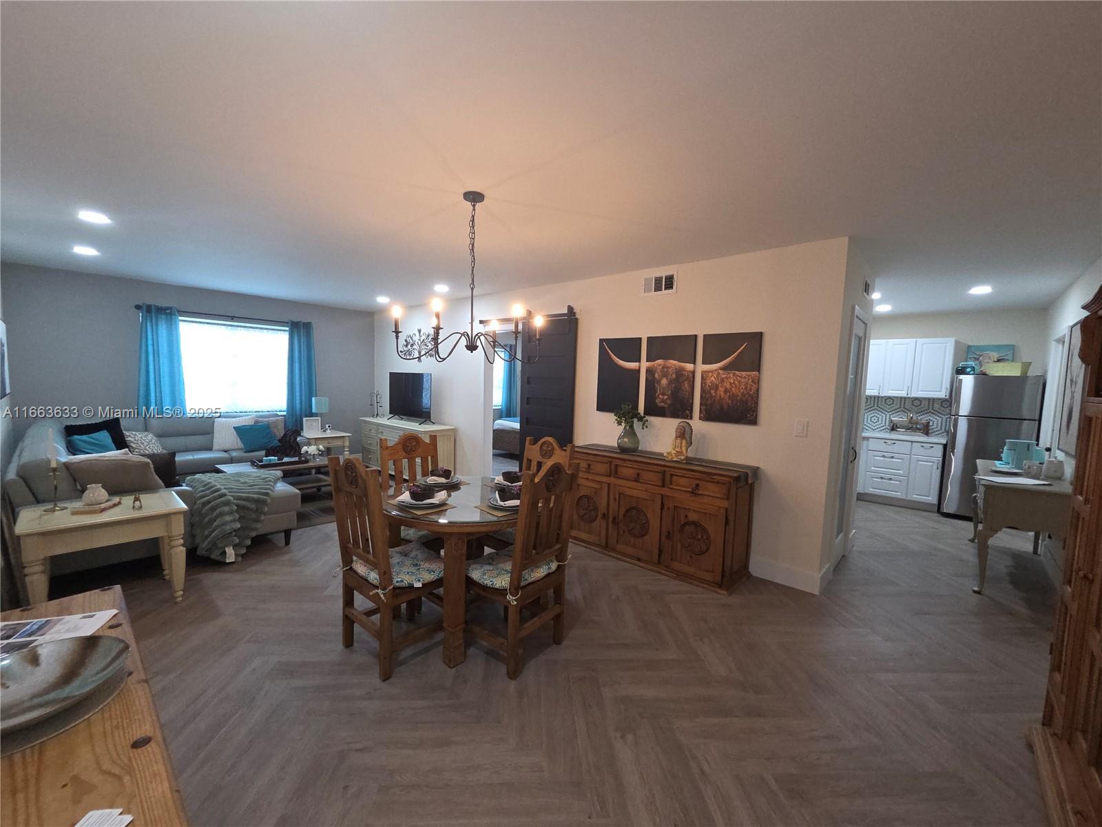 OAKLAND GROVE VILLAGE CON - Residential