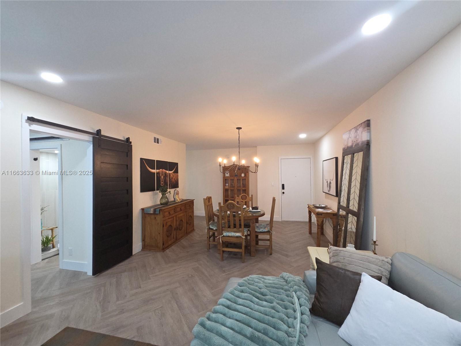 OAKLAND GROVE VILLAGE CON - Residential