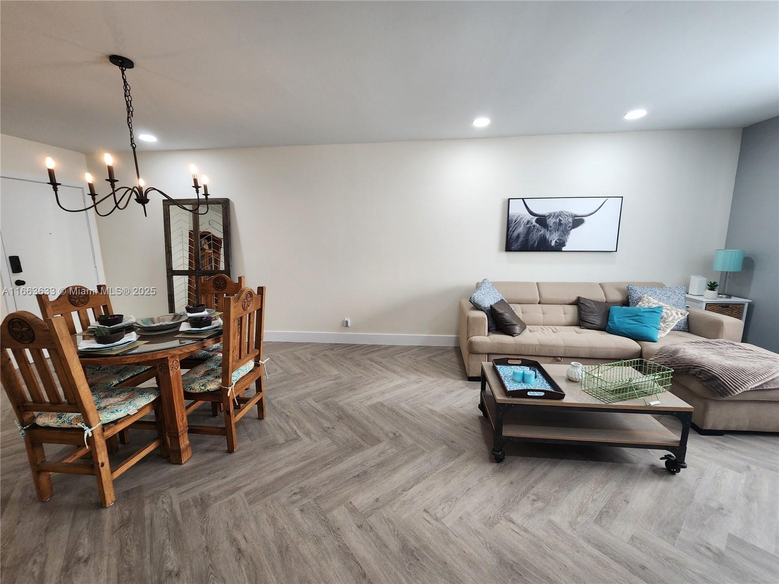 OAKLAND GROVE VILLAGE CON - Residential