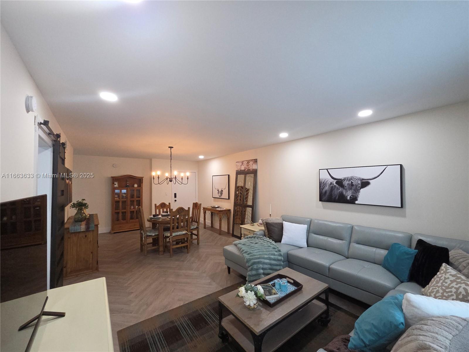 OAKLAND GROVE VILLAGE CON - Residential