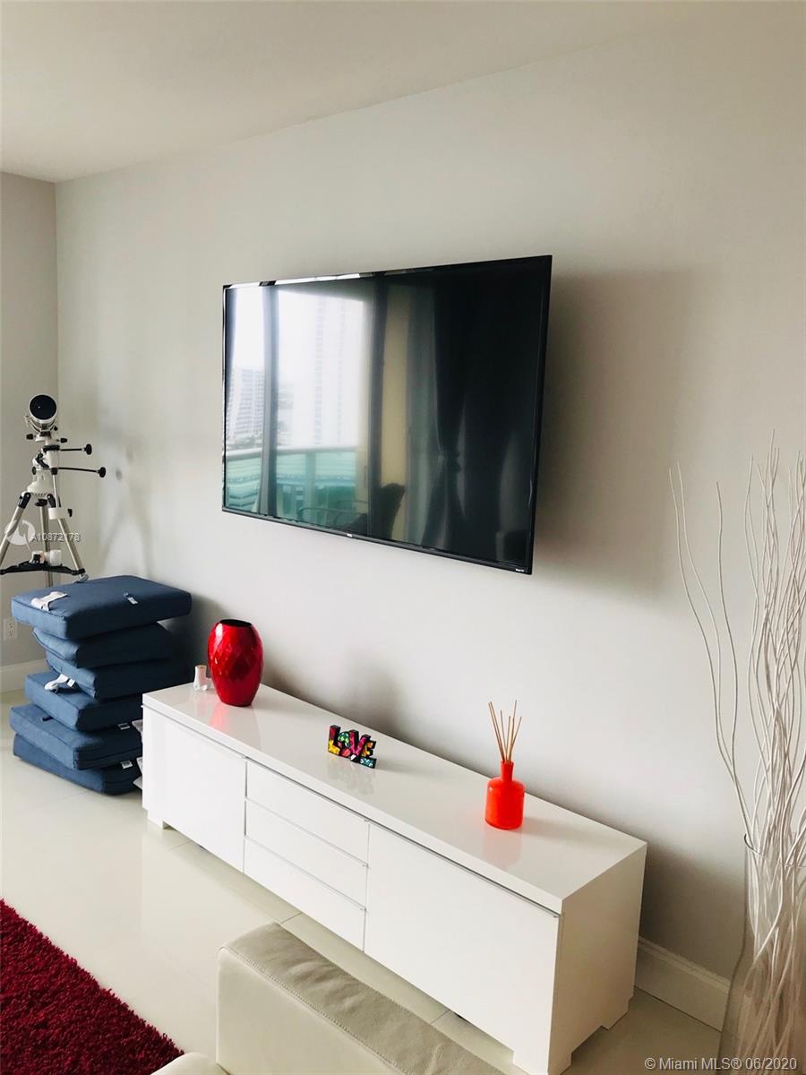 OCEANVIEW BUILDING A COND - Residential Lease