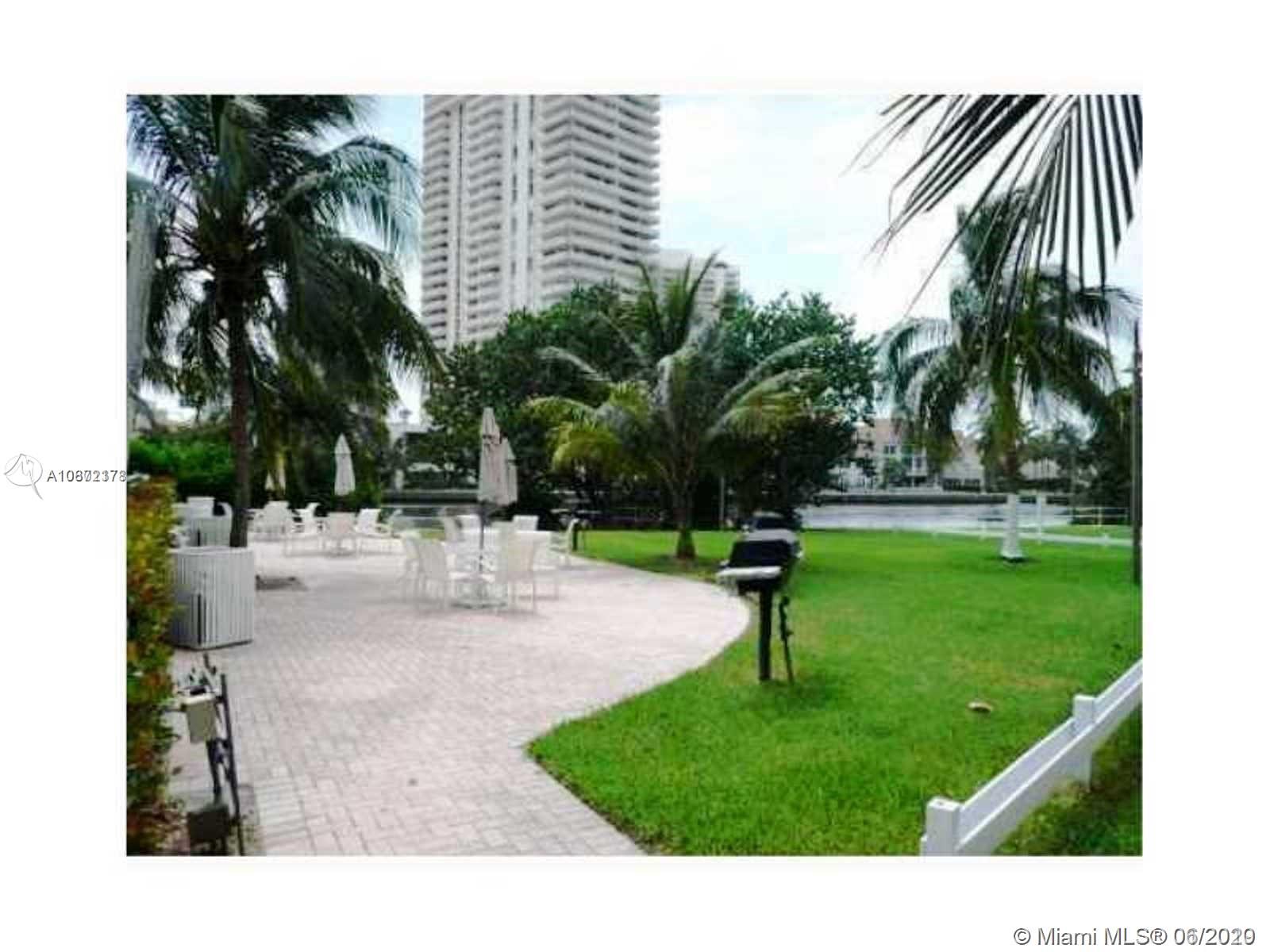 OCEANVIEW BUILDING A COND - Residential Lease