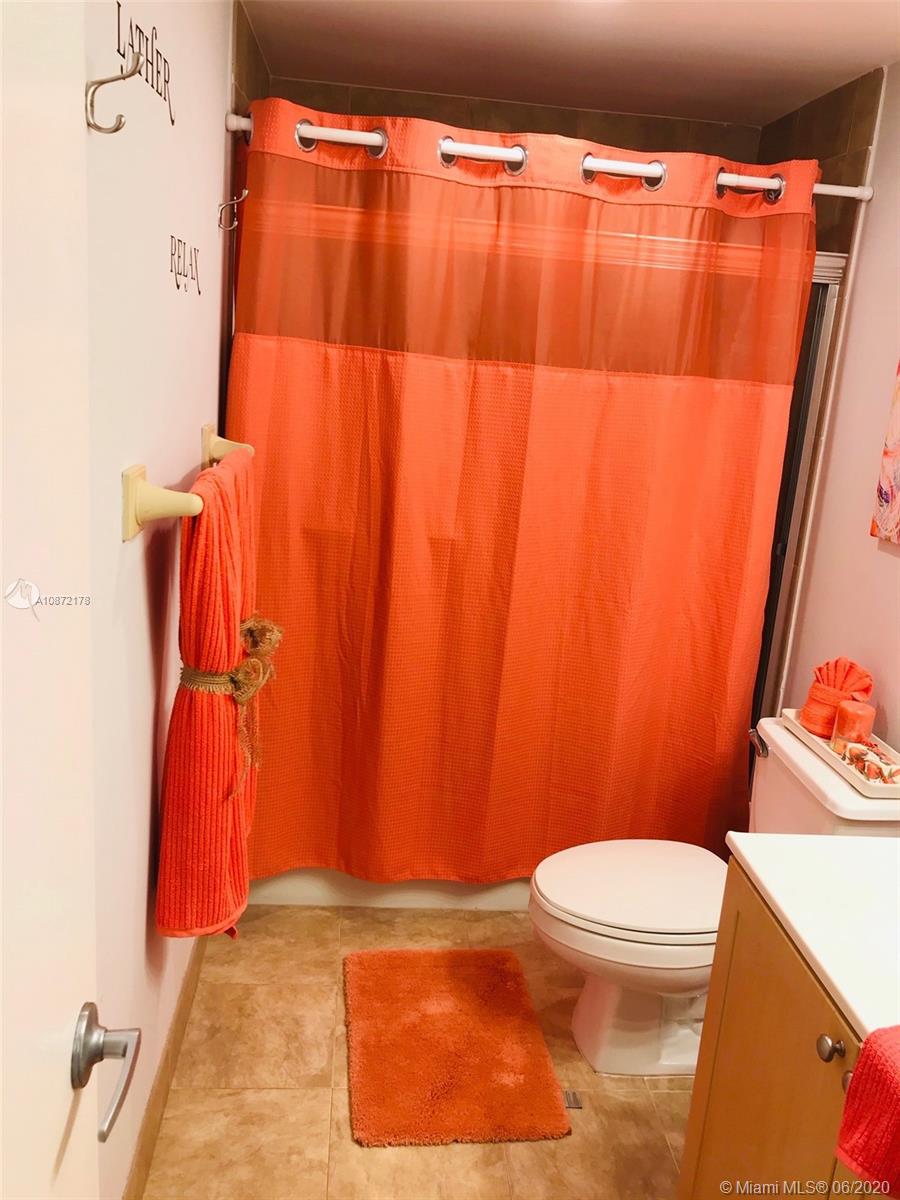 OCEANVIEW BUILDING A COND - Residential Lease