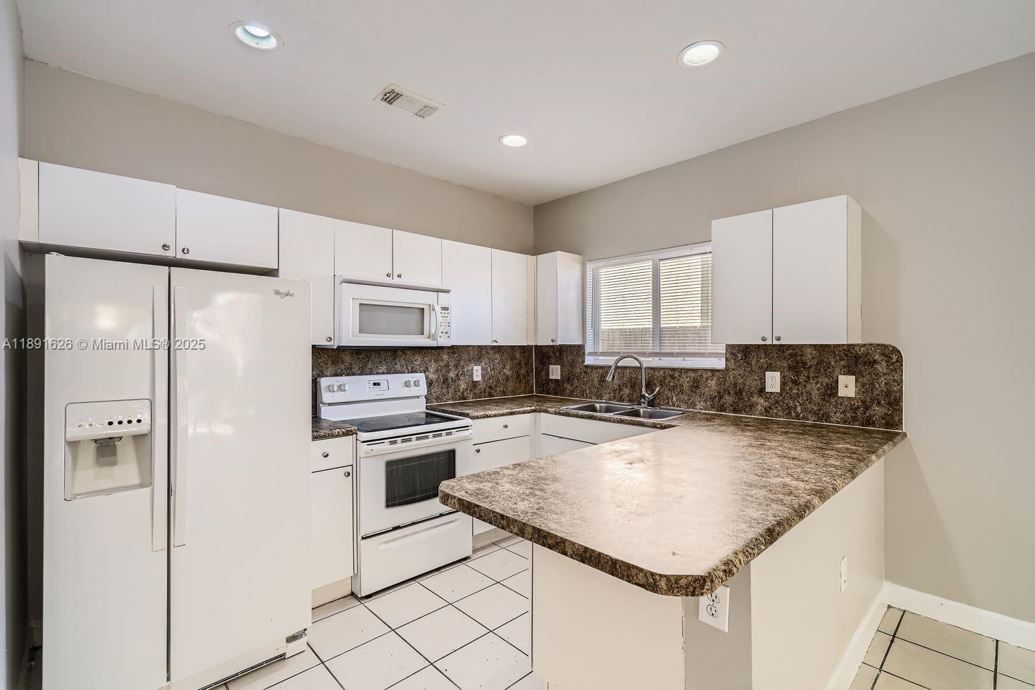 MARIANAS HOMES - Residential