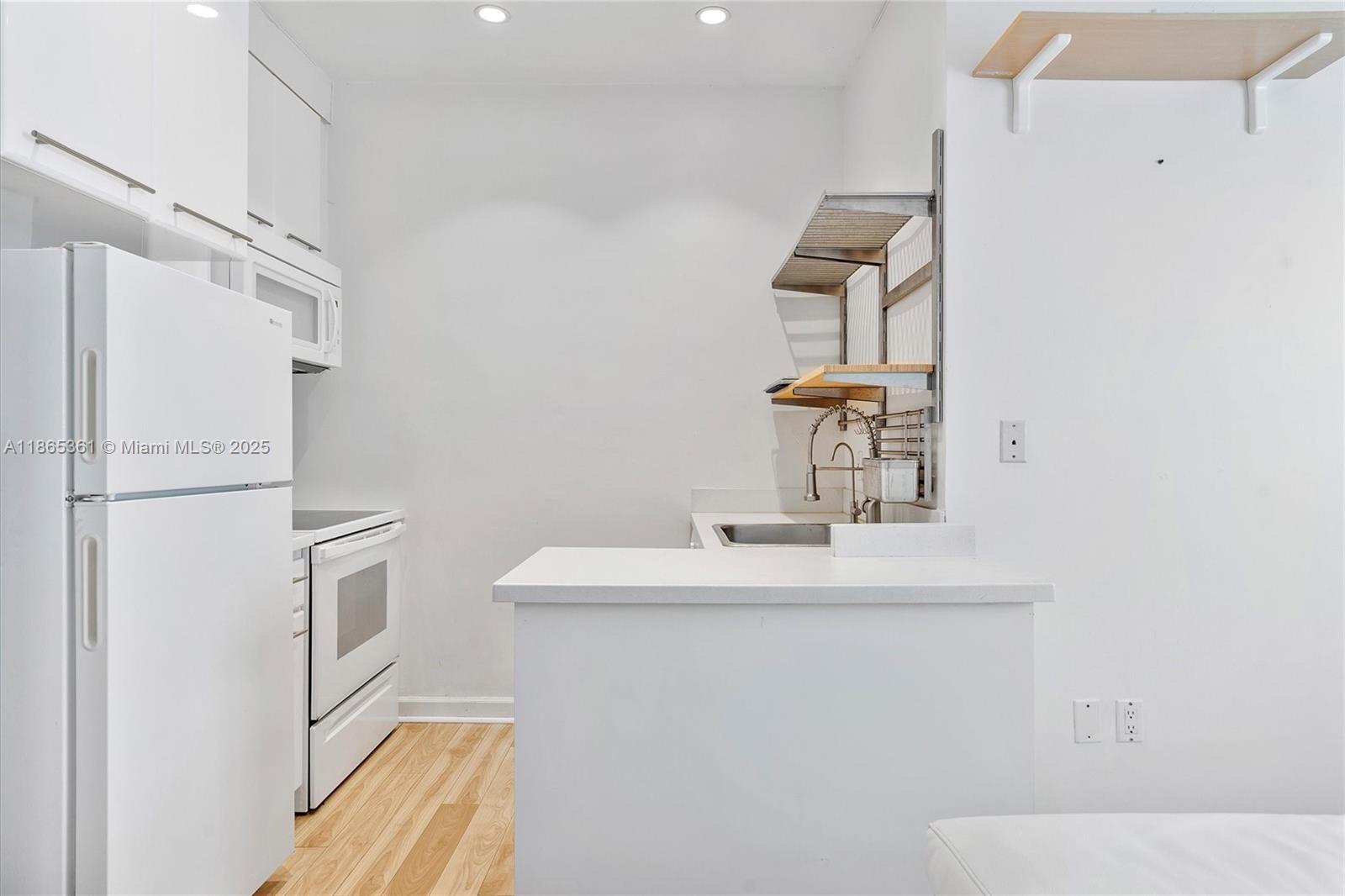 1211 PENNSYLVANIA CONDO - Residential